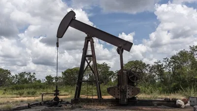 US Strikes Venezuela, Captures Maduro: Oil Markets Brace for Geopolitical Shock