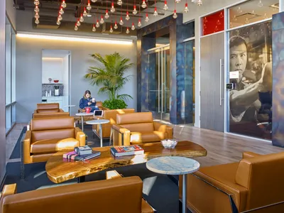 Netflix Shifts to All-Cash for Warner Bros., Aims to Accelerate Shareholder Vote