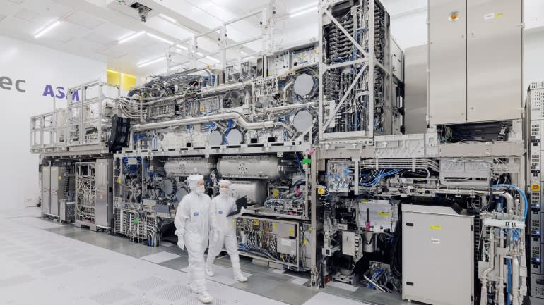 ASML High-NA EUV Lithography System